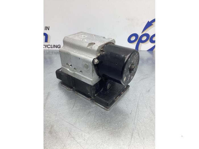 Begagnade ABS-pump Fiat Croma (194) 2.2 MPI 16V Pris € 128,00 Marginaltabell erbjuds av Gebr Opdam B.V.
