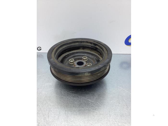 Crankshaft pulley from a Volkswagen Golf VII (AUA) 1.6 TDI BlueMotion 16V 2018
