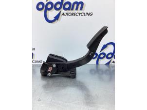 Używane Czujnik polozenia pedalu gazu Hyundai iX20 (JC) 1.6i 16V Cena € 60,00 Procedura marży oferowane przez Gebr Opdam B.V.