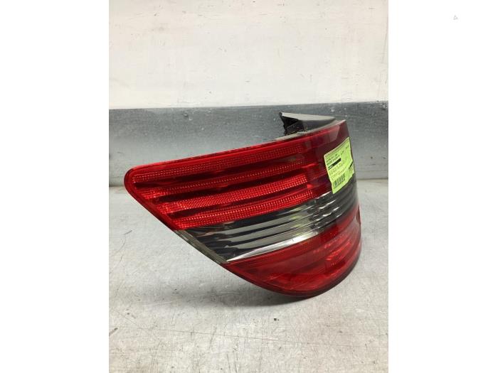 Taillight, left from a Mercedes-Benz B (W245,242) 1.7 B-170 16V 2005