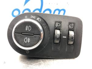 Used Light switch Opel Corsa D 1.2 ecoFLEX Price € 25,00 Margin scheme offered by Gebr Opdam B.V.