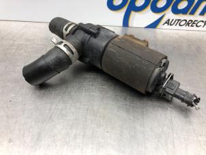 Used Additional water pump Renault Espace (JK) 2.0 16V Turbo Price € 50,00 Margin scheme offered by Gebr Opdam B.V.