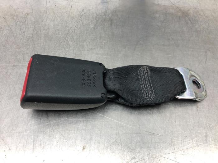 Rear seatbelt buckle, left from a Peugeot 107 1.0 12V 2013