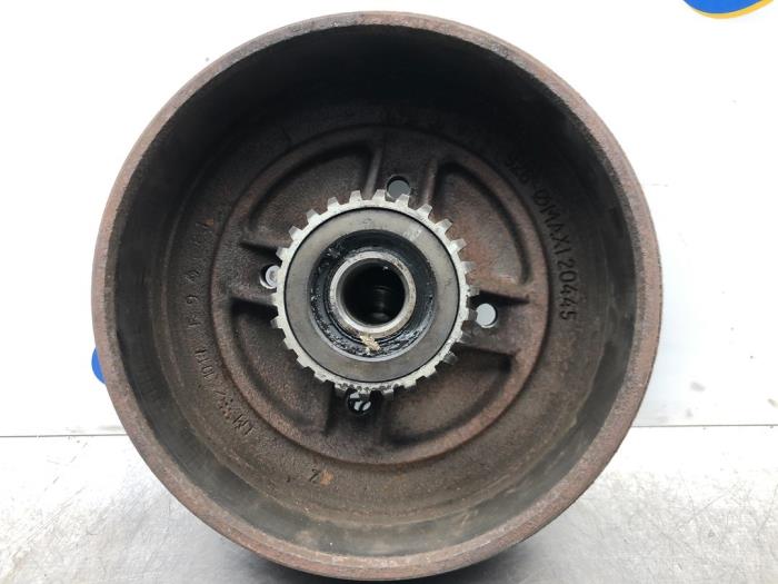 Rear brake drum Renault Clio II 1.6 16V 223541