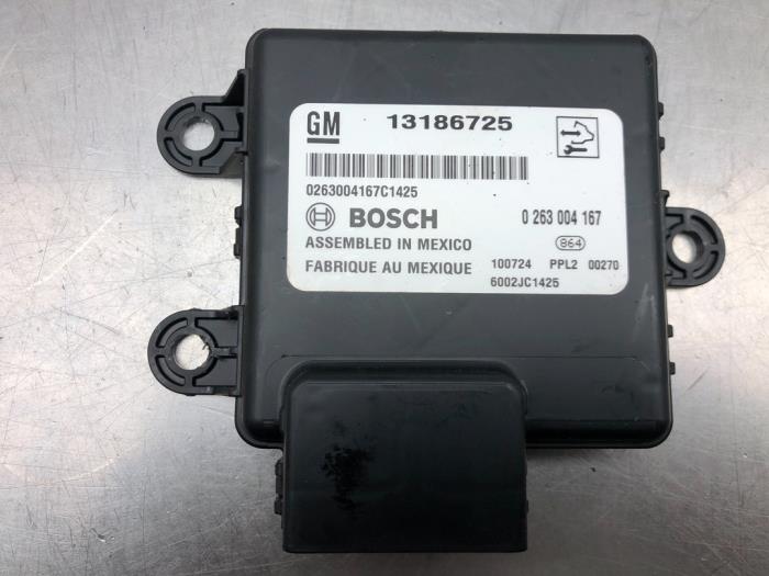 Begagnade PDC-modul Opel Corsa D 1.4 16V Twinport Pris € 42,00 Marginaltabell erbjuds av Gebr Opdam B.V.