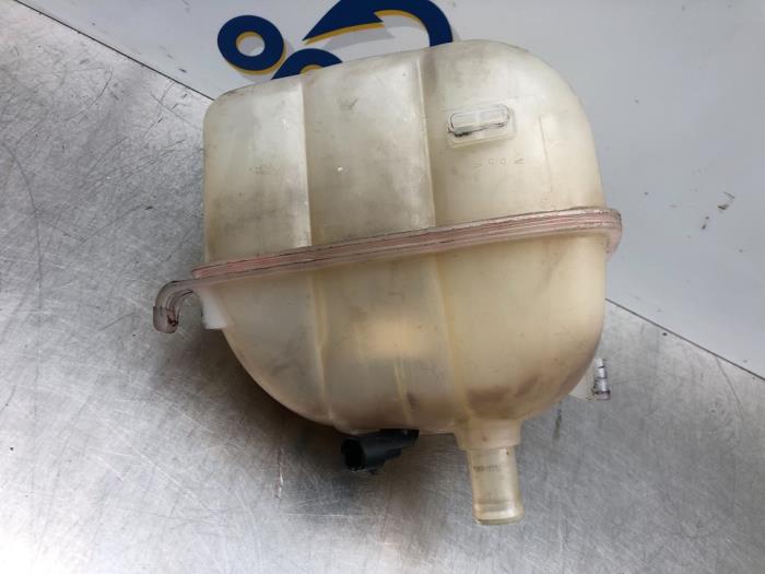Expansion vessel from a Opel Vectra C 1.8 16V 2003