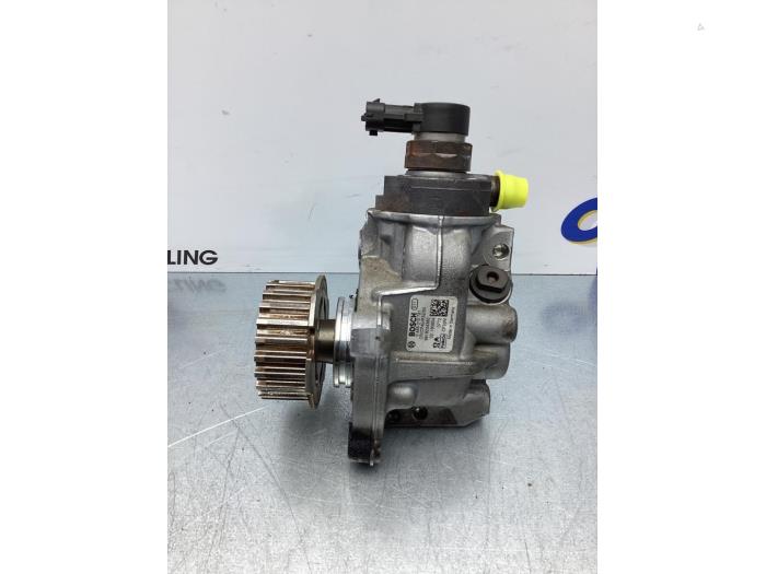 Diesel pump from a Ford Focus 4 Wagon 1.5 EcoBlue 120 2019