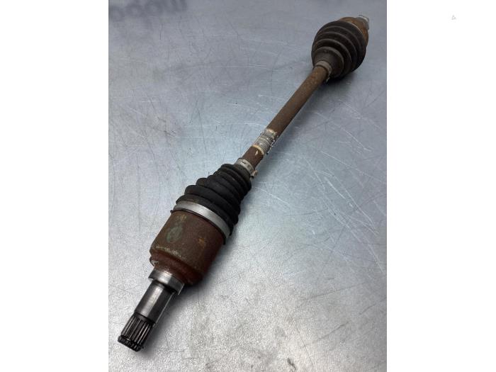 Front drive shaft, left from a Fiat 500 (312) 1.2 69 2016