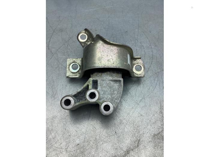 Used Engine mount Fiat 500 (312) 1.2 Price € 30,00 Margin scheme offered by Gebr Opdam B.V.