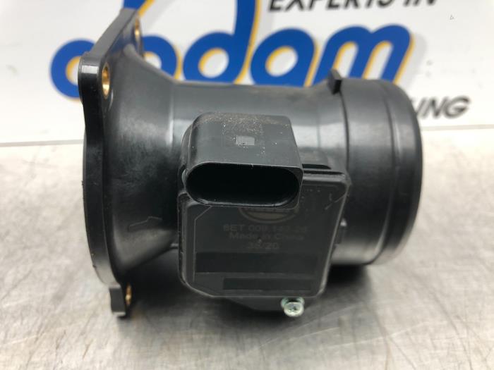 Gebrauchte Luftmassenmesser Volkswagen Golf IV Variant (1J5) 1.6 Preis € 42,00 Margenregelung angeboten von Gebr Opdam B.V.