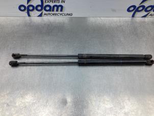 Used Set of gas struts for boot Ford Focus 1 Wagon 1.4 16V Price € 25,00 Margin scheme offered by Gebr Opdam B.V.