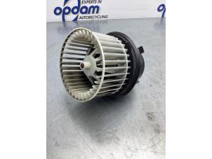 Usados Motor de ventilador de calefactor Ford Transit 2.2 TDCi 16V Precio € 60,00 Norma de margen ofrecido por Gebr Opdam B.V.
