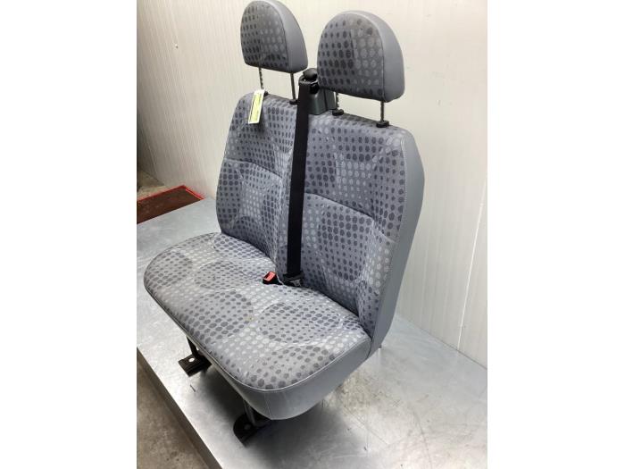 Double front seat, right from a Ford Transit 2.2 TDCi 16V 2012