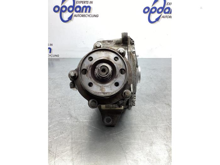 Front differential from a Mercedes-Benz C Estate (S204) 3.0 C-350 CDI V6 24V 4-Matic 2012