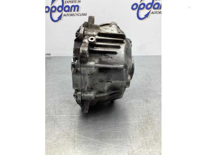 Front differential from a Mercedes-Benz C Estate (S204) 3.0 C-350 CDI V6 24V 4-Matic 2012