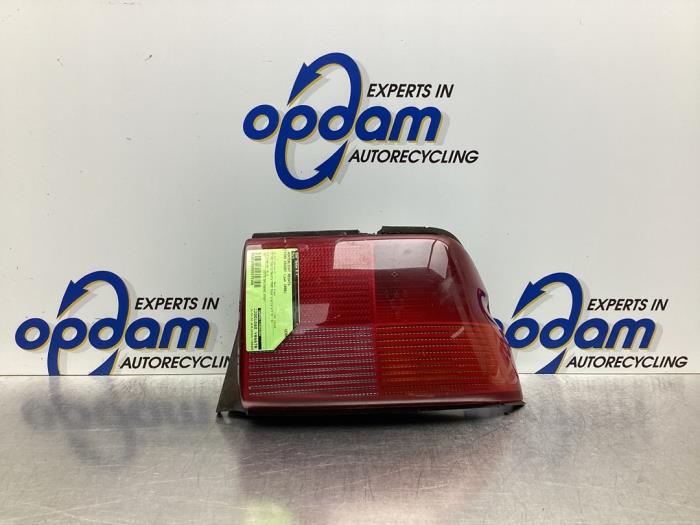 Taillight, right from a Ford Escort 6 (ALL) 1.8 16V 1996