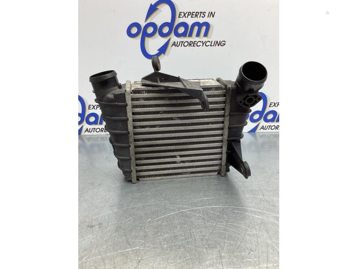 Usados Intercooler Volkswagen Polo IV (9N1/2/3) 1.4 TDI 70 Precio € 64,00 Norma de margen ofrecido por Gebr Opdam B.V.