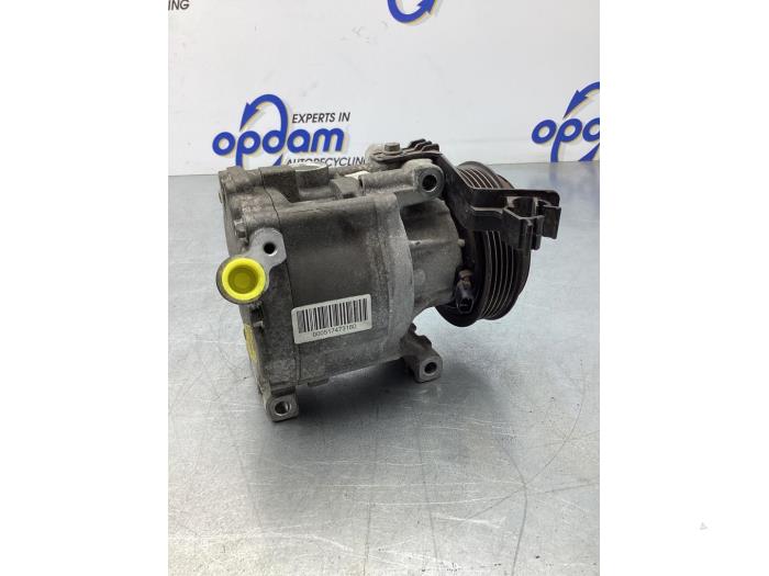 Usagé Compresseur de clim Fiat Panda (169) 1.2, Classic Prix € 85,00 Règlement à la marge proposé par Gebr Opdam B.V.