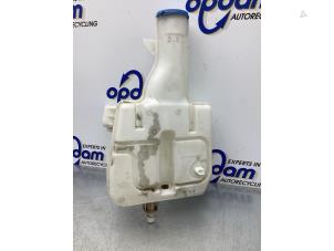 Used Front windscreen washer reservoir Mercedes Sprinter 5t (907.6) 314 CDI 2.1 D RWD Price € 24,20 Inclusive VAT offered by Gebr Opdam B.V.