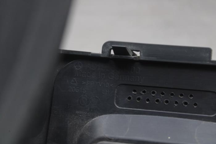 Rear bumper corner, left from a Mercedes-Benz Sprinter 5t (907.6) 314 CDI 2.1 D RWD 2019