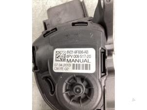 Gaspedalposition Sensor van een Ford Fiesta 6 (JA8) 1.0 Ti-VCT 12V 65 2013