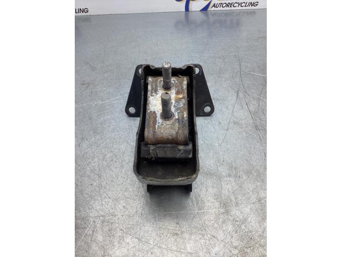 Used Engine mount Iveco New Daily VI Price € 50,82 Inclusive VAT offered by Gebr Opdam B.V.