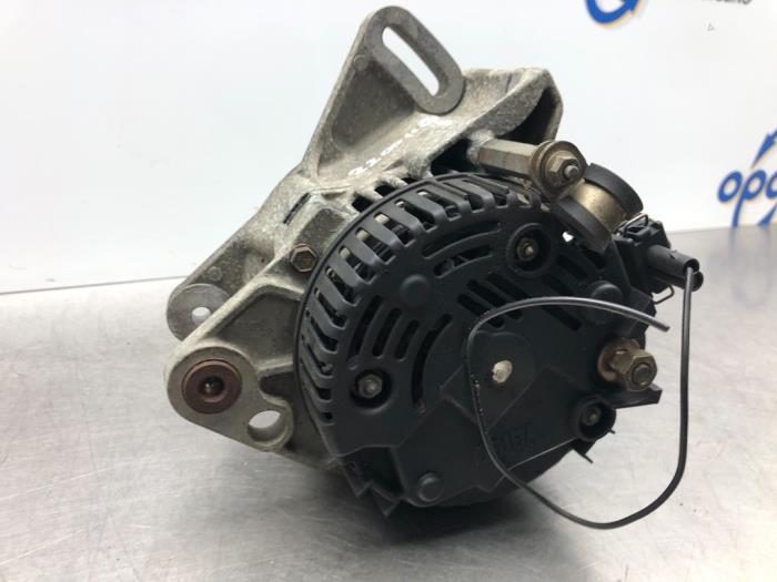 Usagé Dynamo Volkswagen Golf III (1H1) 1.8i Prix € 42,00 Règlement à la marge proposé par Gebr Opdam B.V.
