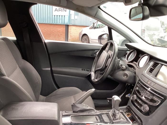 Door 4-door, front left from a Peugeot 508 SW (8E/8U) 1.6 HDiF 16V 2015