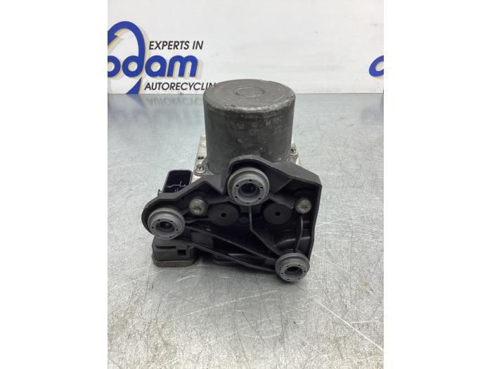 ABS pump from a Volkswagen Polo VI (AW1) 1.5 TSI 16V 2020