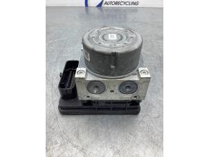 Gebrauchte ABS Pumpe Peugeot 2008 (CU) 1.2 Vti 12V PureTech 82 Preis € 300,00 Margenregelung angeboten von Gebr Opdam B.V.