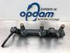 Injektor (Benzineinspritzung) van een Opel Crossland/Crossland X, 2017 1.2 12V, SUV, Benzin, 1.199cc, 61kW (83pk), FWD, F12XE; EB2FA, 2018-07 2019