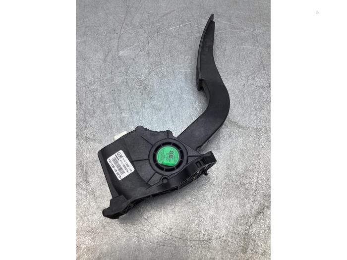 Begagnade Gaspedalsensor Chevrolet Aveo 1.3 D 16V Pris € 42,00 Marginaltabell erbjuds av Gebr Opdam B.V.