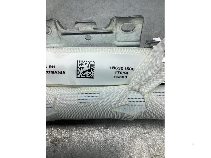Roof curtain airbag, right from a Ford Focus 3 Wagon 1.5 TDCi 2017