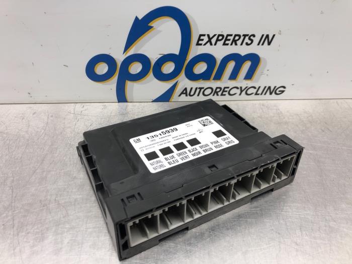 Used Body control computer Opel Corsa E 1.0 SIDI Turbo 12V Price € 68,00 Margin scheme offered by Gebr Opdam B.V.