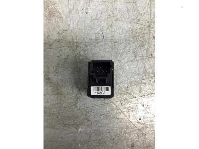 ESP Schalter van een Nissan Note (E12) 1.2 68 2014