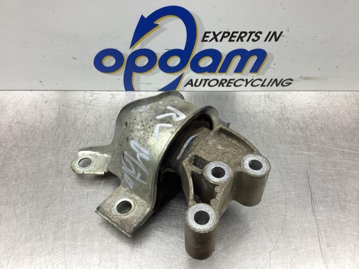 Used Engine mount Fiat Panda (169) 1.2, Classic Price € 26,00 Margin scheme offered by Gebr Opdam B.V.
