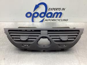 Used Dashboard vent Opel Corsa E 1.0 SIDI Turbo 12V Price € 35,00 Margin scheme offered by Gebr Opdam B.V.