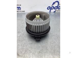 Used Heating and ventilation fan motor Toyota Yaris II (P9) 1.0 12V VVT-i Price € 30,00 Margin scheme offered by Gebr Opdam B.V.