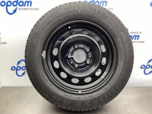 Used Spare wheel BMW 3 serie (E46/4) 320i 24V Price on request offered by Gebr Opdam B.V.