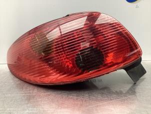 Used Taillight, left Peugeot 206 (2A/C/H/J/S) 1.4 XR,XS,XT,Gentry Price € 35,00 Margin scheme offered by Gebr Opdam B.V.