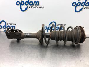 Used Front shock absorber rod, right Toyota Yaris Verso (P2) 1.3 16V Price € 50,00 Margin scheme offered by Gebr Opdam B.V.