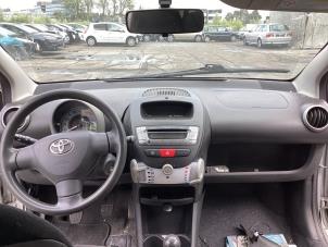 Usagé Kit + module airbag Toyota Aygo (B10) 1.0 12V VVT-i Prix € 300,00 Règlement à la marge proposé par Gebr Opdam B.V.