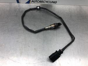 Usagé Sonde lambda Skoda Fabia III Combi (NJ5) 1.2 TSI 16V Greentech Prix € 40,00 Règlement à la marge proposé par Gebr Opdam B.V.
