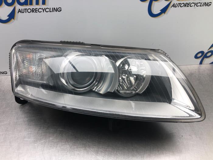 Używane Reflektor prawy Audi A6 (C6) 2.4 V6 24V Cena € 212,00 Procedura marży oferowane przez Gebr Opdam B.V.