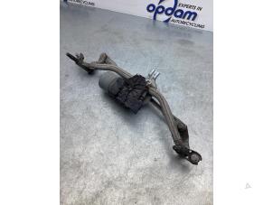 Used Wiper motor + mechanism Peugeot 207 SW (WE/WU) 1.6 HDi Price € 35,00 Margin scheme offered by Gebr Opdam B.V.