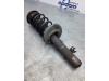 Front shock absorber rod, left from a Peugeot 207 SW (WE/WU), 2007 / 2013 1.6 HDi, Combi/o, Diesel, 1.560cc, 68kW (92pk), FWD, DV6DTED; 9HP, 2009-11 / 2013-12, WE9HP; WU9HP 2012