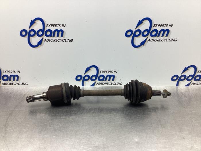 Front drive shaft, left Ford Focus 2 Wagon 1.6 TDCi 16V 90 1682285