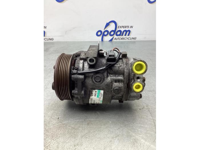 Usagé Pompe clim Fiat Punto II (188) 1.3 JTD Multijet 16V Prix € 64,00 Règlement à la marge proposé par Gebr Opdam B.V.