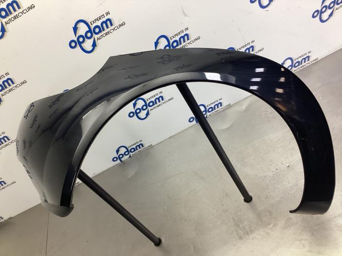 Front bumper, left-side component from a Ford Ka I 1.3i 2008