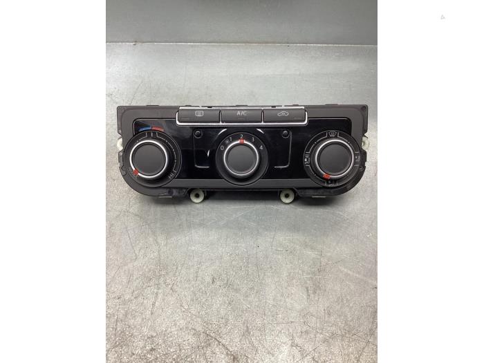Heater control panel from a Volkswagen Caddy IV 2.0 TDI 75 2016